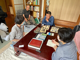 聞き取り調査の様子
