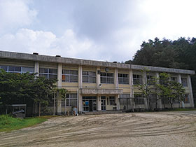 旧野殿童仙房小学校