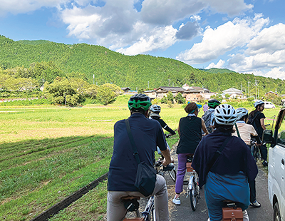 暑さの残る晩夏の東栄町を自転車で見て回りました。