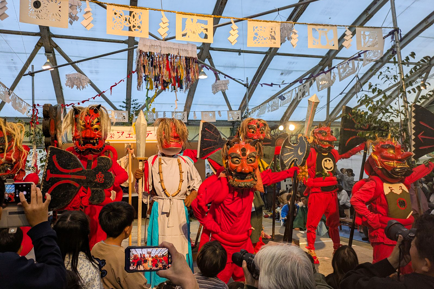 花祭シーズンの到来を告げる「東栄フェスティバル」