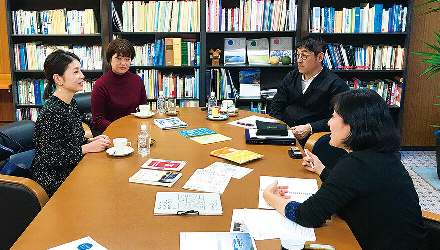 座談会の様子